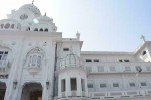 Visão do detalhes do arquitetura dentro dourado têmpora Harmandir sahib dentro amritsar, punjab, Índia, famoso indiano sikh marco, dourado têmpora, a a Principal santuário do sikhs dentro amritsar, Índia foto