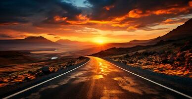 asfalto estrada alongamento para dentro a distância, montanha pôr do sol - ai gerado imagem foto