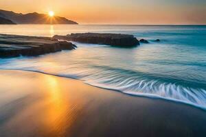 a Sol sobe sobre a oceano e ondas. gerado por IA foto