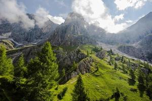 2021 07 10 san martino di castrozza dolomitas e nuvens 1 foto