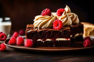 chocolate Brownie com açoitado creme e framboesas em uma placa. gerado por IA foto