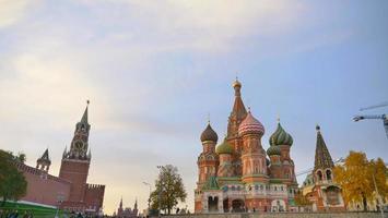 st. catedral do manjericão na praça vermelha de moscou kremlin, rússia foto