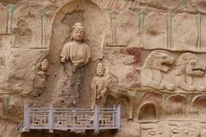 relevo da gruta do templo la shao em tianshui wushan china foto