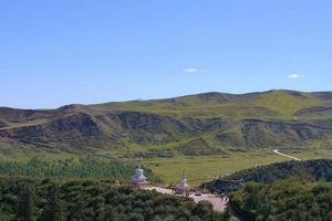 bela paisagem vista do templo mati em zhangye gansu china.