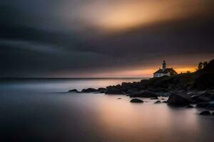 uma farol senta em a pedras dentro a oceano. gerado por IA foto