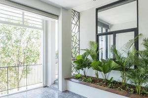 moderno design de interiores contemporâneo varanda com jardim foto