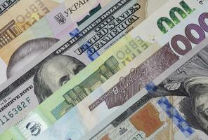 ucraniano hrivnya, euro e nos dólares notas foto
