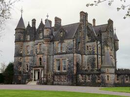 blarney castelo casa dentro Irlanda, velho antigo céltico fortaleza e castelo foto