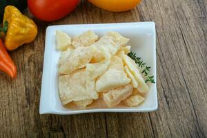 pedaços de queijo parmesão foto