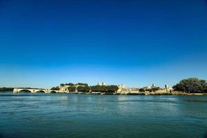 sur le pont d'avignon, sul da França foto