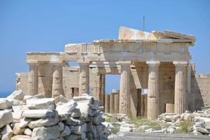 templo de partenon na acrópole de atenas, grécia foto