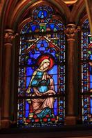 vitral na igreja de saint chapelle paris frança foto