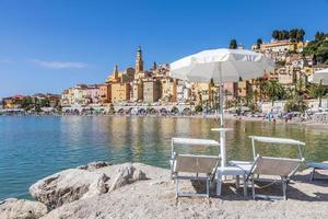 menton na riviera francesa, chamada costa azur foto