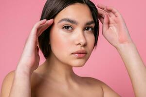 beleza moda modelo menina natural Maquiagem com fofa sorrir foto