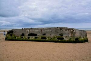 a permanece do uma bunker em a de praia foto