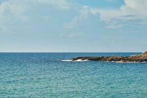 tirar o fôlego natural paisagens e beira-mar do puglia, Itália. foto