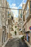 Maravilhoso arquitetura do a velho Cidade ostuni, Bari, Itália. foto