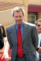 los angeles agosto 5 hugh laurie às a hollywood andar do fama cerimônia para ema Thompson às hollywood andar do fama em agosto 5 2010 dentro los angeles ca foto