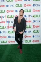 los angeles jul 28 ed Westwick chega às a 2010 cbs a cw altura de começar verão pressione Tour festa às a barraca adjacente para beverly Hilton hotel em 28 de julho 2010 dentro beverly colinas ca foto