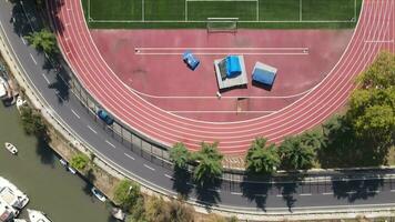 futebol campo dentro uma público parque foto