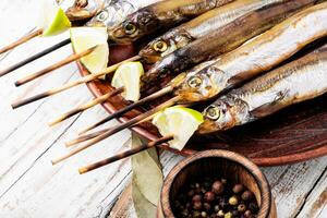 apetitoso defumado peixe foto