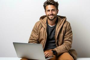 o negócio homem usando computador portátil conectados comunicar foto