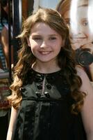 abigail Breslin A chegar às a pré estreia do kit kittredge às a Arvoredo dentro los angeles ca Junho 14 2008 foto