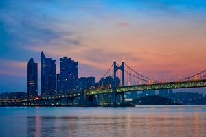 Gwangan ponte em nascer do sol. busan, sul Coréia foto