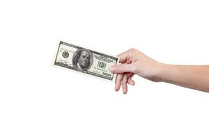 mão dá a100 dólar conta em a certo . dinheiro dentro uma mão isolado em branco fundo foto