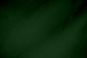 luz verde veludo tecido textura gradiente usava Como fundo. esmeralda cor panela tecido fundo do suave e suave têxtil material. esmagado veludo .luxo esmeralda tom para seda. foto