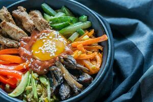 tigela do bibimbap foto