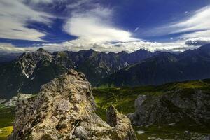 montanha panorama do a stubai Alpes foto