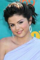 selena Gomez A chegar às a adolescente escolha prêmios 2009 às Gibson anfiteatro às universal estúdios los angeles ca em agosto 9 2009 foto