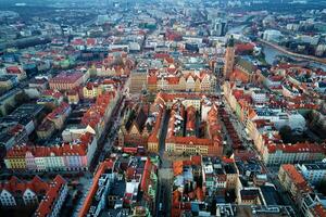 aéreo Visão do Wroclaw rynek mercado quadrado durante Natal feriados foto