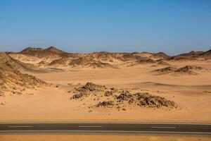 panorama do sahara deserto dentro Egito. conceptual para liberdade, desfrutando a jornada. foto