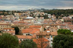 lindo Visão do a italiano porta cidade do ancona em a adriático costa. foto