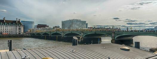 Westminster ponte, icônico ponto de referência dentro central Londres, Inglaterra, Reino Unido foto