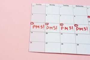 calendário com dias pms marcados foto