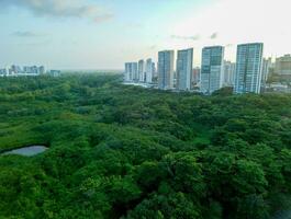 aéreo zangão cenas do a cidade foto