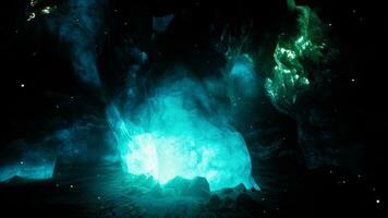 surpreendente azul gelo caverna dentro a coração do uma geleira foto