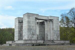 monumento do silésia revoltas dentro gora swietej anny foto