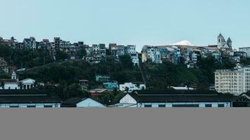 habitação em a encosta dentro salvador, Brasil foto