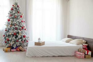 Natal interior estoque fotos. explorar caloroso e convidativo feriado temático casa configurações, adornado com cintilante luzes, meias, e belas decorado Natal árvores foto