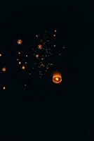 flutuando lanternas às sim peng festival dentro Chiang mai foto