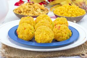 indiano doce Comida laddu foto