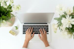 ai gerado pessoa digitando em uma teclado em uma branco mesa foto