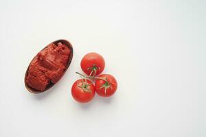 tomate colar com maduro tomates. foto