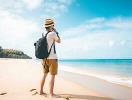 ai gerado uma fotografia do viajante ou mochileiro dentro a de praia com uma muitos estilo e muitos ângulo foto