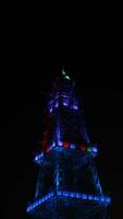 a limbo torre às noite. gorontalo regência ícone foto