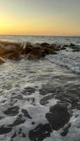 panorama do mar Egeu na ilha de rhodes na grécia foto